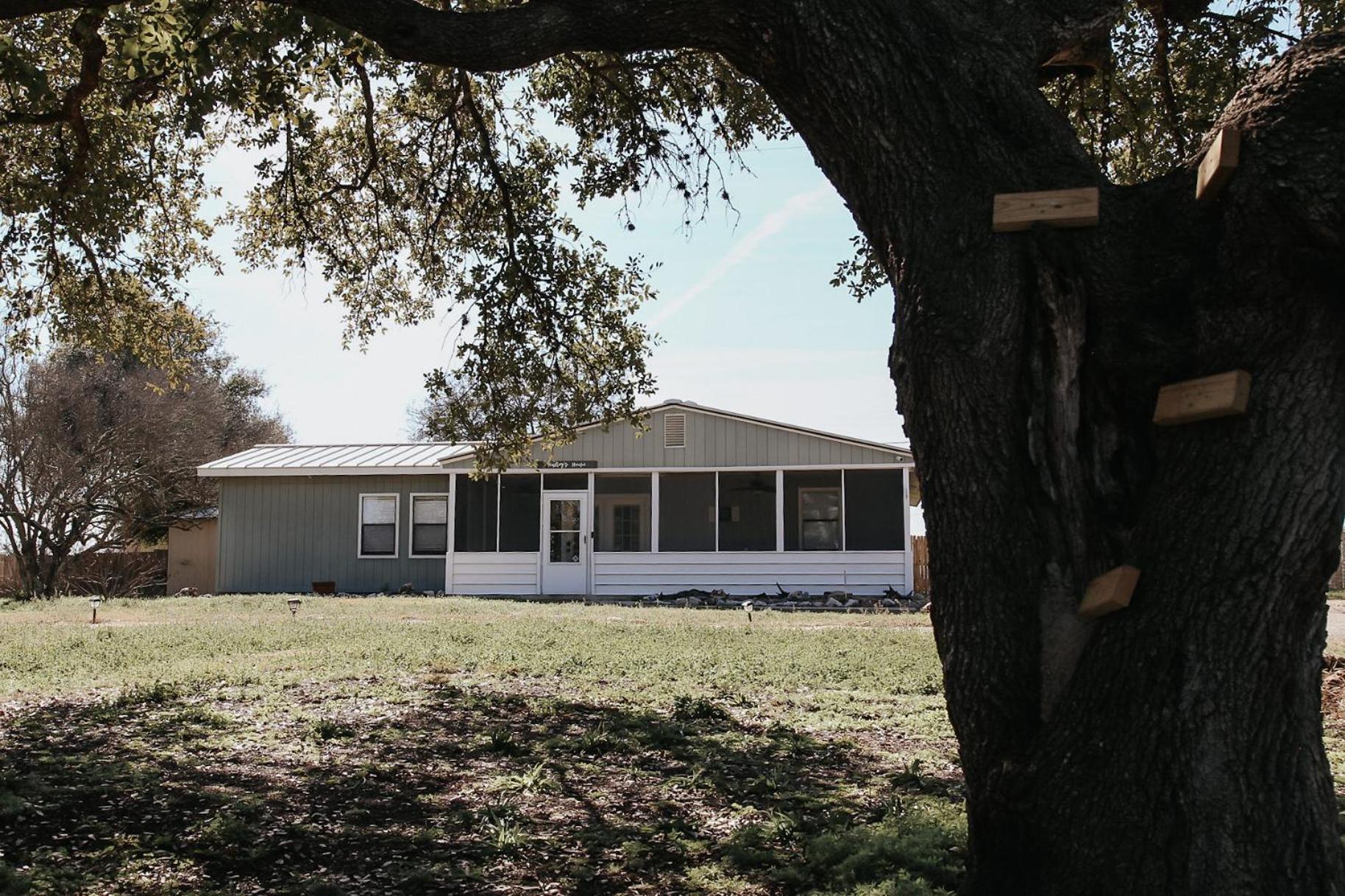 Hadley'S House - A Country 3 Bdrm With Screened-In Porch New Braunfels Dış mekan fotoğraf